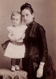 Вера Александр. с доч.Марией Алексеевн.1889 г.
